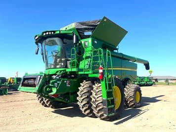Main image John Deere S780